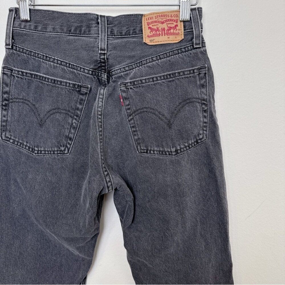 Levi's Womens 25 501 Crop Raw Hem Gray Wash Jeans - Picture 13 of 15